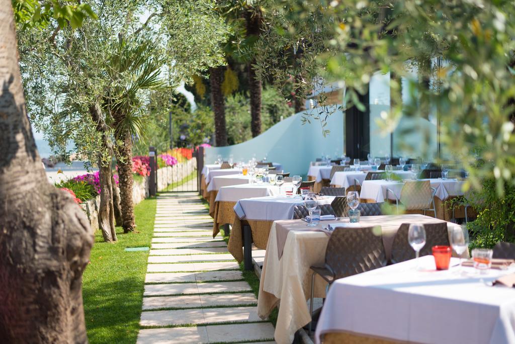 Locanda Fassa Бренцоне-суль-Гарда Екстер'єр фото